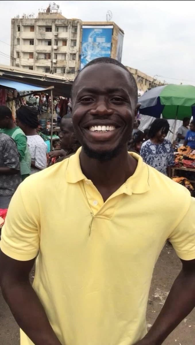 Junior, créateur de contenu généré par IA